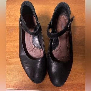 Mary Jane Black heels. Earth brand